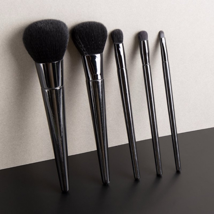 Glossy black makeup brush set