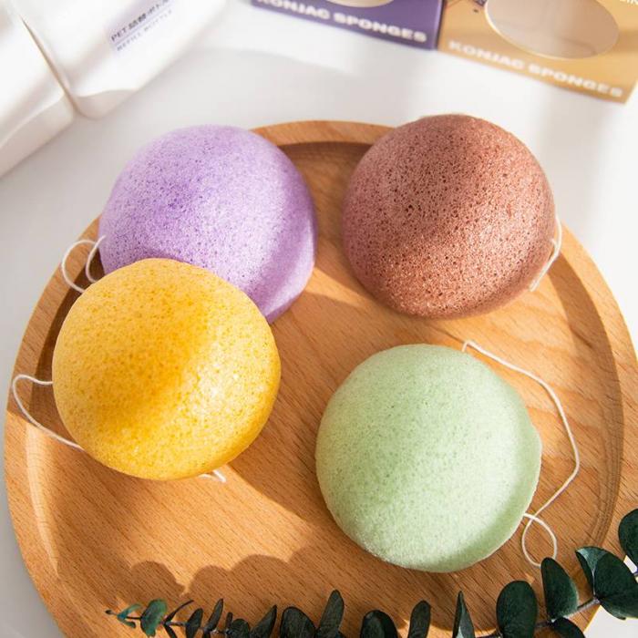 Egg-shaped makeup sponge